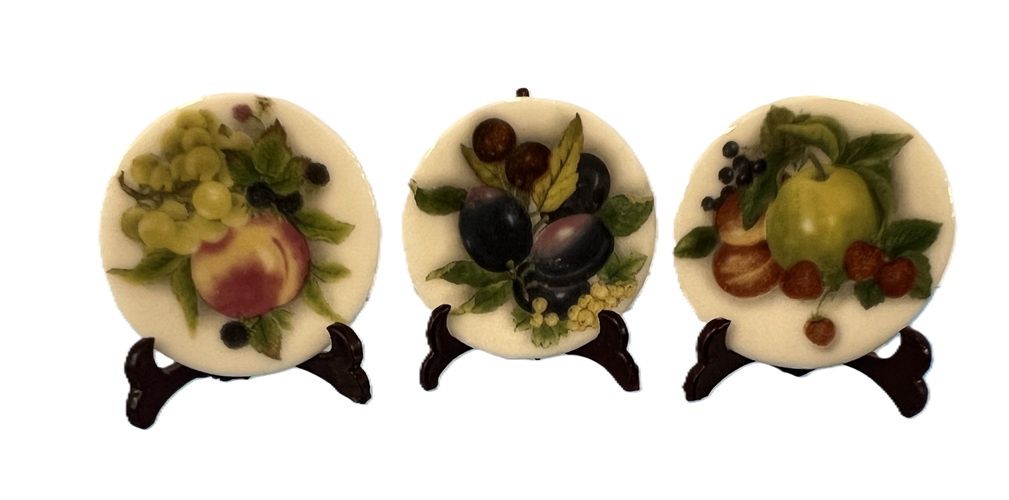 Set of 3 Fruit Plates cn484