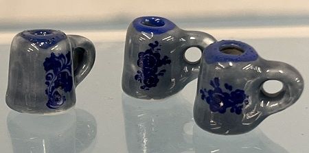 Set of Blue Mugs with Flowers mc05583