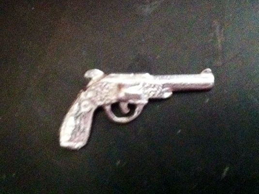 Silver Gun vico0081