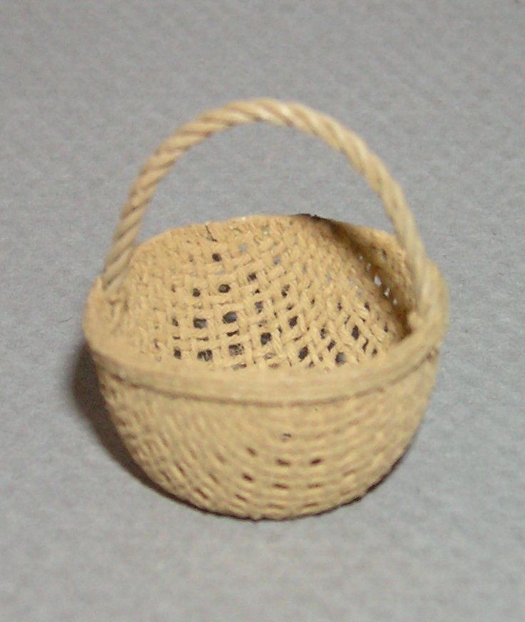 Small Egg Basket A2223