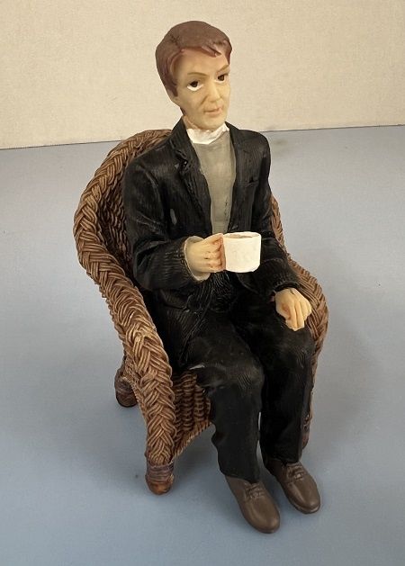 Sitting Gentleman Drinking Coffee mc04993