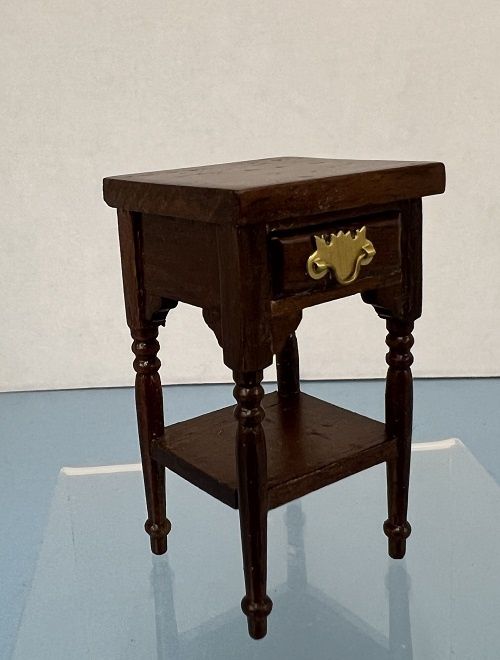 Small Accent Table MC32x