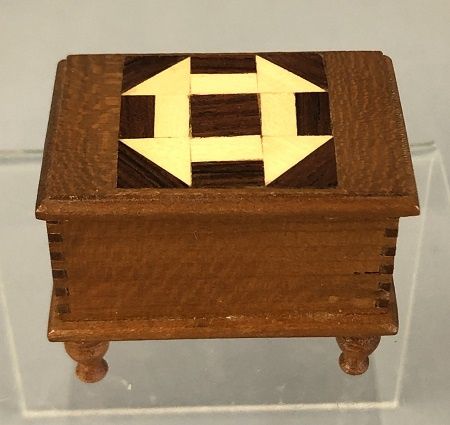 Small Artisan trunk mc01598