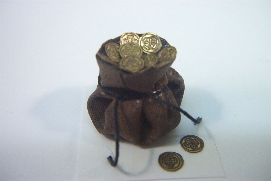 Small Bag of Coins POL13