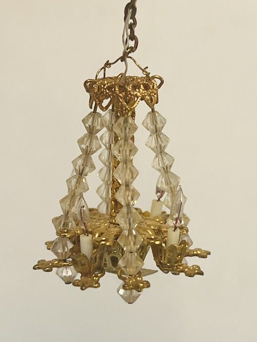 Small Four Candle Chandelier MC031560