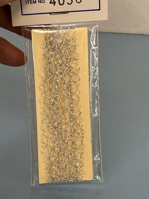 Sparkly Garland for Tree - Silver dhs4038