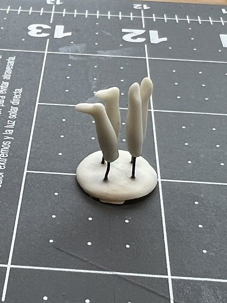 Stilt with Set of Tiny China Arms and Legs 3 mcsal3