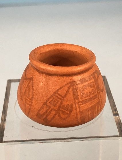 Terracotta Pot with Soft Design 4 113322