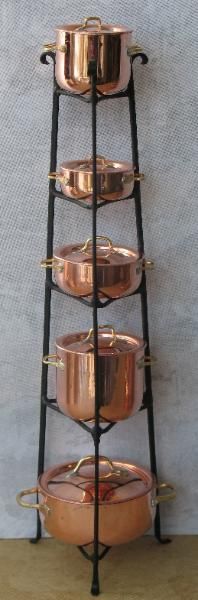 Standing Pot Rack w/Pots jg46