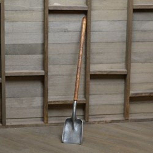Square Shovel (Long Handle) STT506