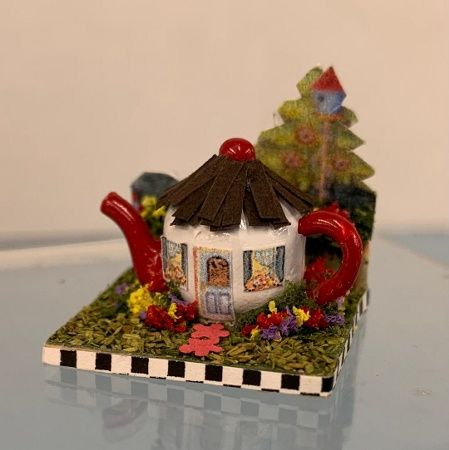 Teapot Cottage 40524a