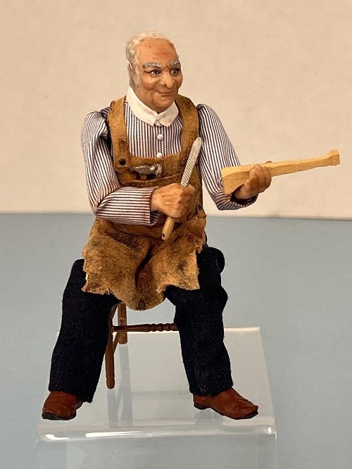 Tom Thumb the Woodworker mc031688