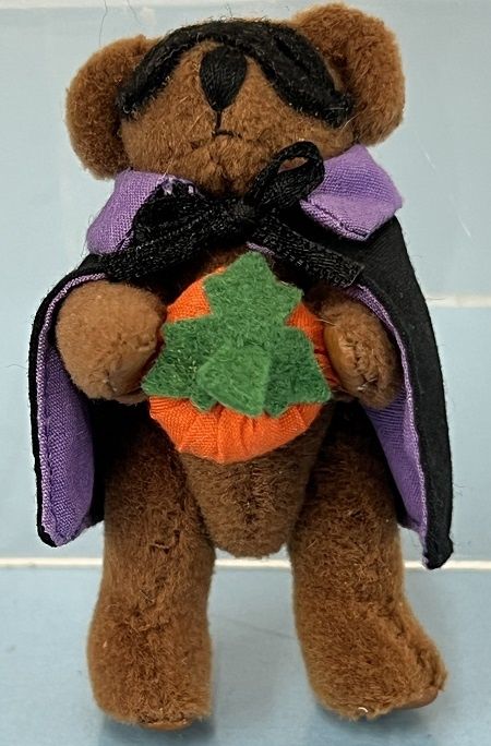 Vampire Teddy Bear mc05582