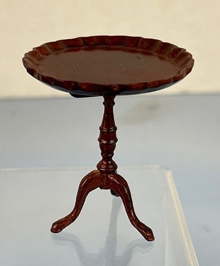 Tilt Top Table ch22723