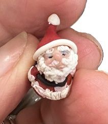 Tiny 1" Santa cn437