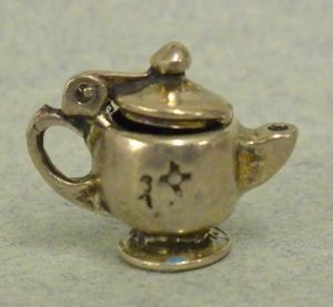 Tiny Teapot AUC624