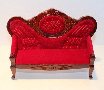 Victorian Couch bb2211787