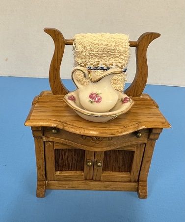 Victorian Wash Stand with bowl and pitcher mc05934