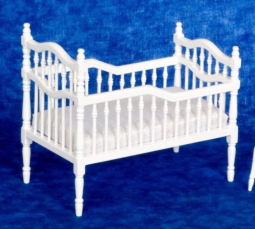 TSMT5546 Victorian White Crib