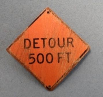 Tin Sign Detour 500 ft fc0108
