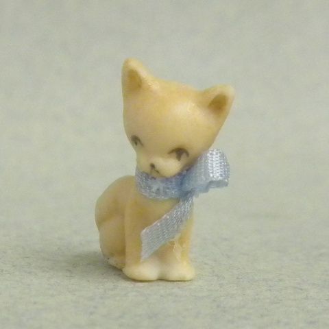 Tiny Porcelain Cat 3blindmice11-1