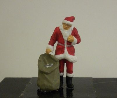 Tiny Santa with Bag CS13-27kennedys