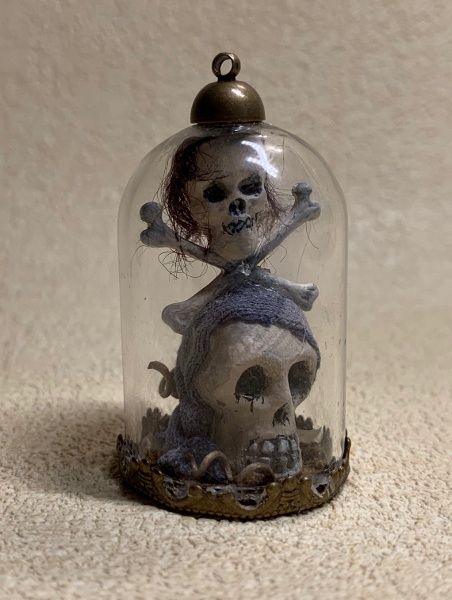 Two Skulls in Glass Dome 2 jhl20.12
