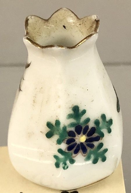 Vase 9 MC03022