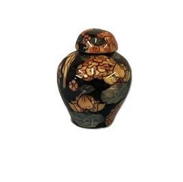 vase or ginger jar cn275290