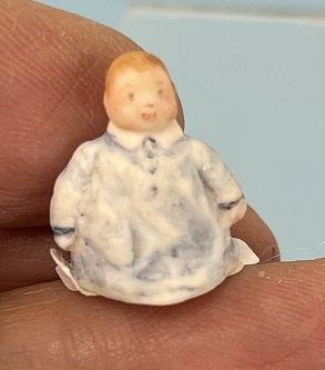 Tiny Baby Figurine cn114