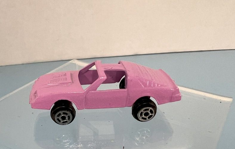 Tootsie Toy Camaro Toy Car mn501