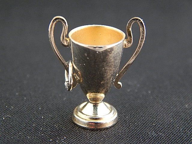 Trophy Cup Charm #1 lh10810