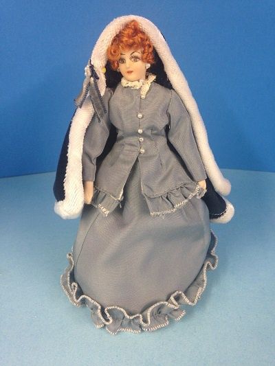 Victorian Lady Doll 761708