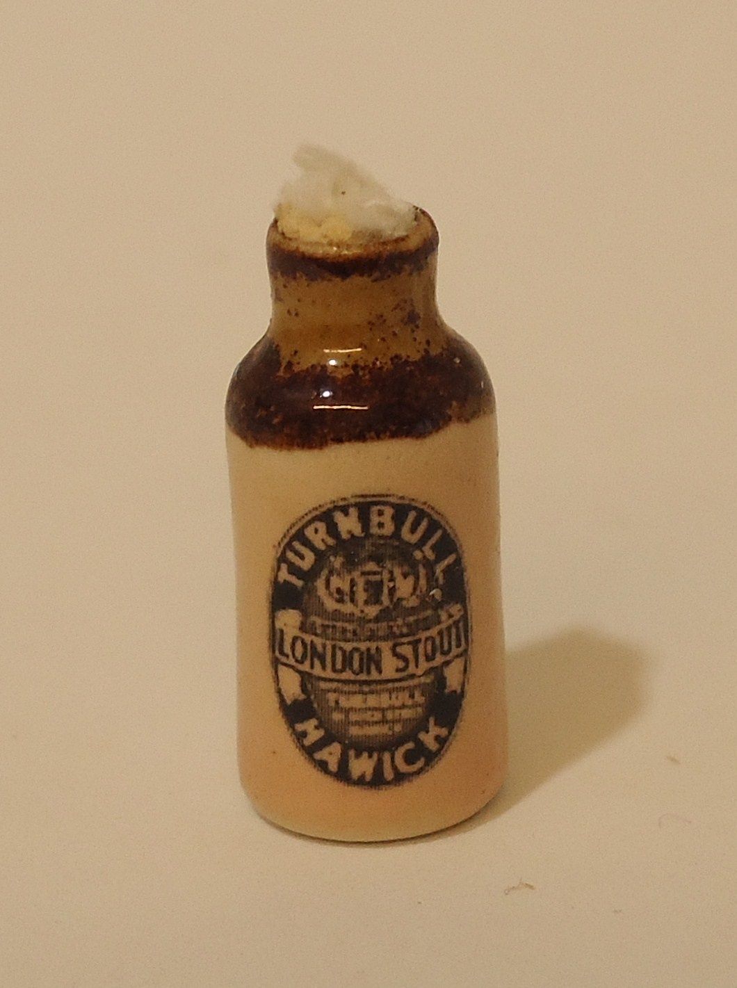 Victorian Turnbull bottle mg-v-c-turnbull