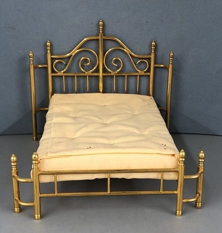 Vintage Brass Bed mc01652
