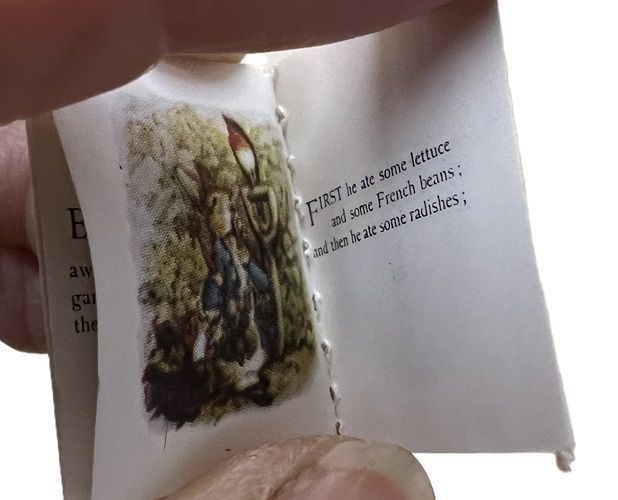 Vintage Book "The Tale of Peter Rabbit" mc313x