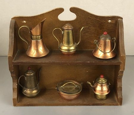 Vintage Wooden Shelf with Copper Pots and Pans eb012