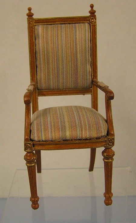 Walnut Chair with Gold Outline bes3125asnwng