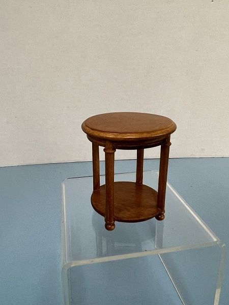 Walnut Finish Round Side Table BES53153