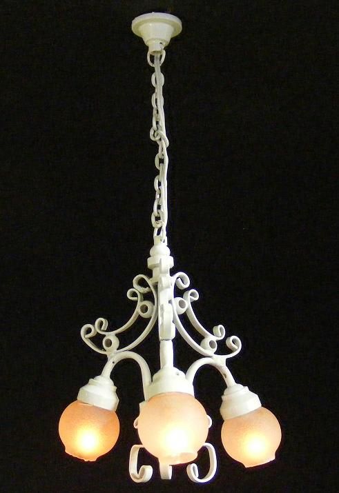 White 3-Arm Filigree Chandelier ck3012white