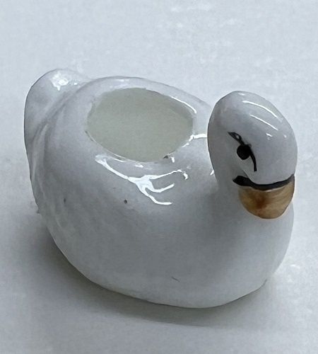 White Ceramic Swan Planter MC06084A