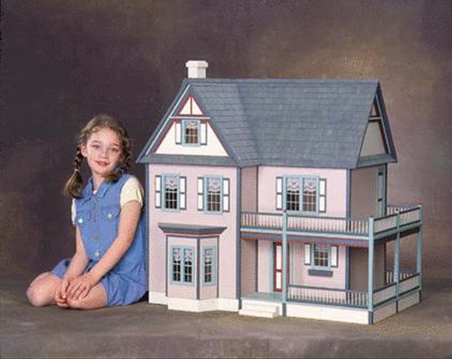 Victoria's Farmhouse M-1065