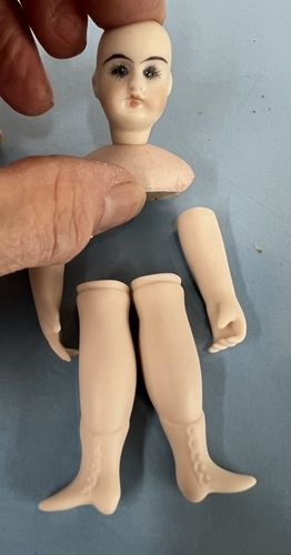 Vintage Doll with Glass Eyes mc421x