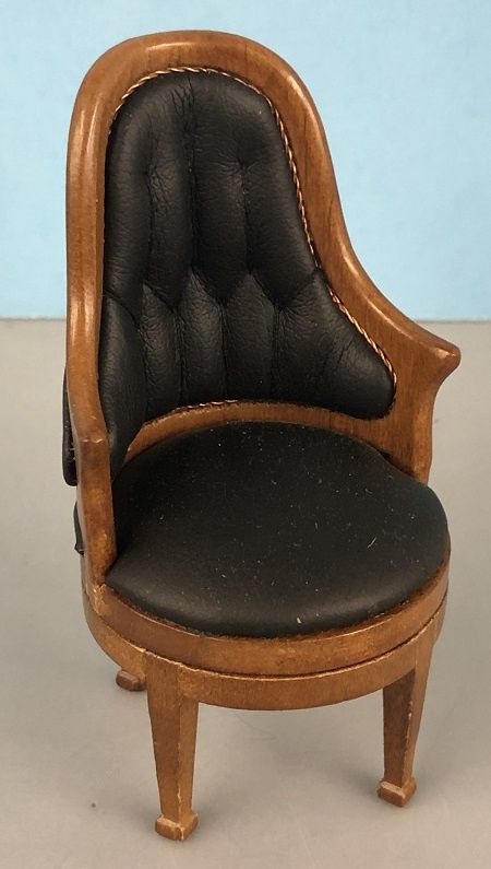Walnut finish with Black Leather Looking Cushions MC00769