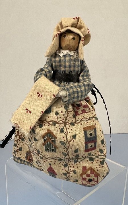 Vintage Clothes Pin Doll ch22176