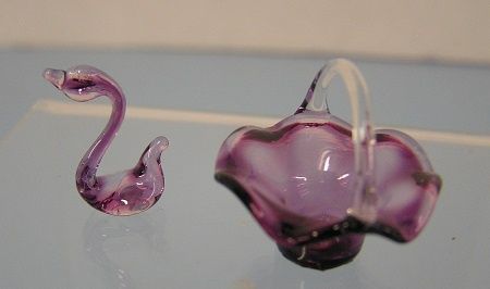 Wine Colored Hand Blown Glass Bowl and Swan mc06008c