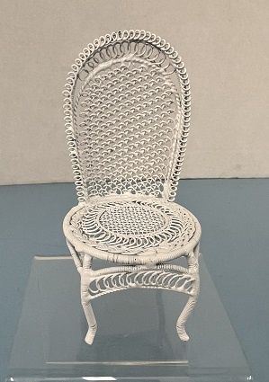 Vintage White Metal Chair mc031505