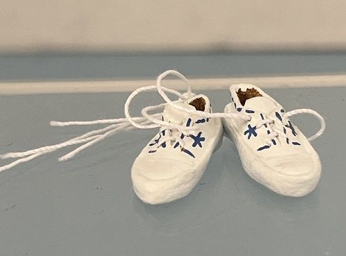 White Athletic Shoes ALA1134
