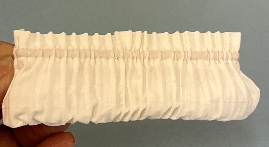 White Curtain Valance MC01820