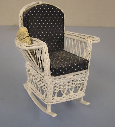 White Wire Rocking Chair ala371